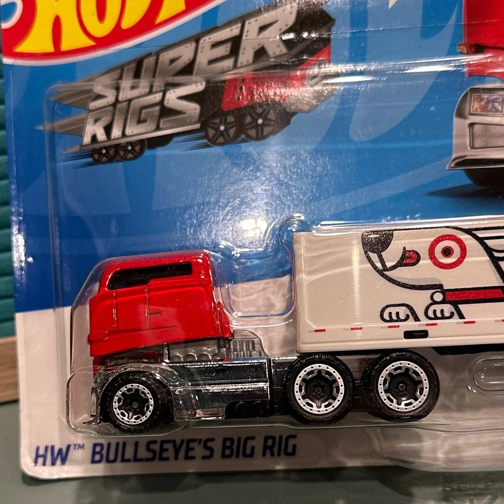 Hot Wheels Target Truck and Cart Set - Red and White